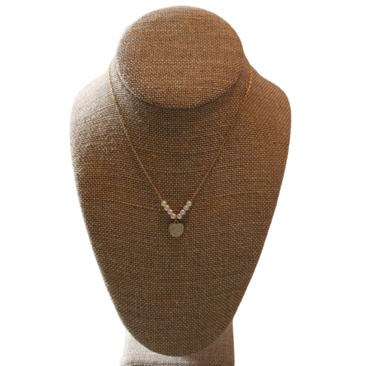 Pearly White Necklace
