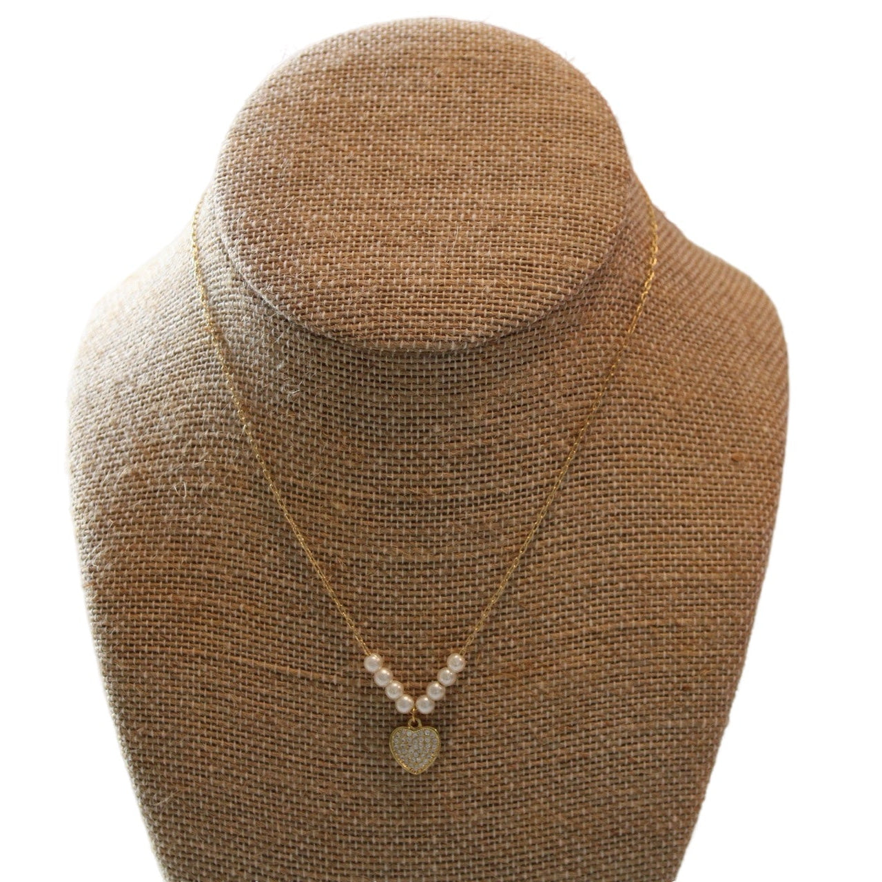 Pearly White Necklace