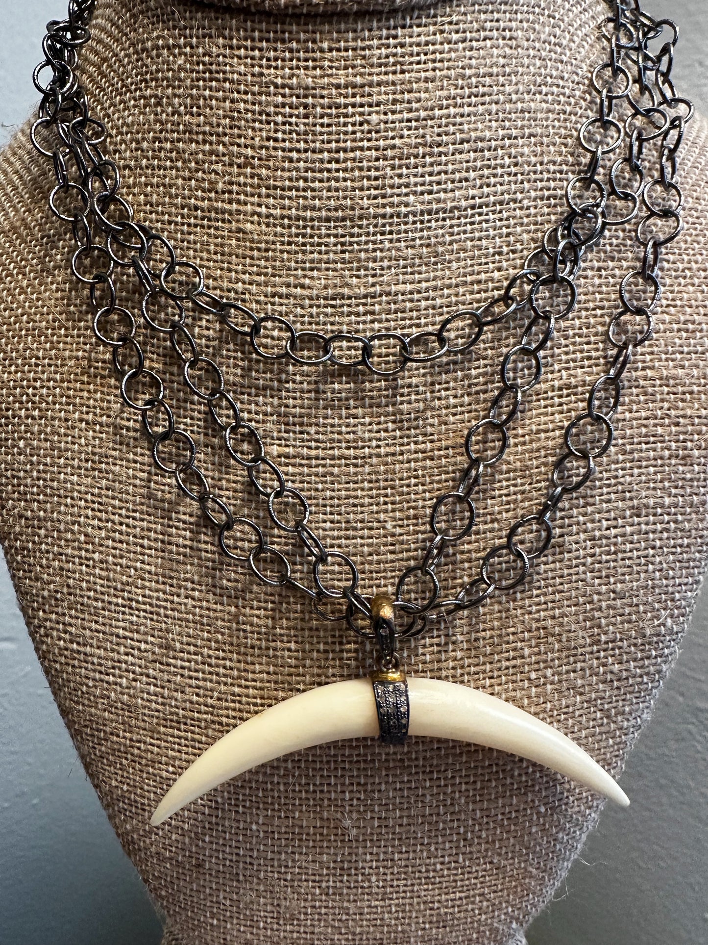 Gunmetal Chain Necklace with Horn