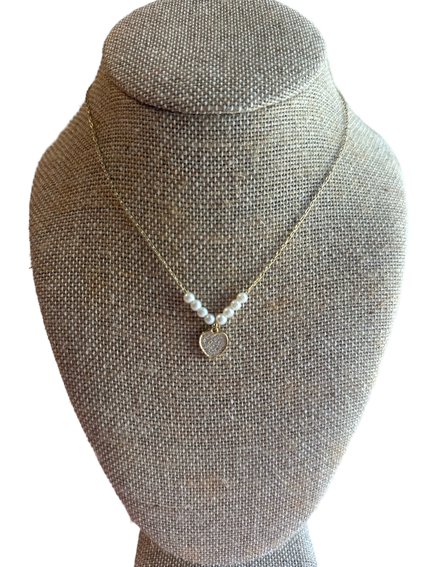 Pearly White Necklace